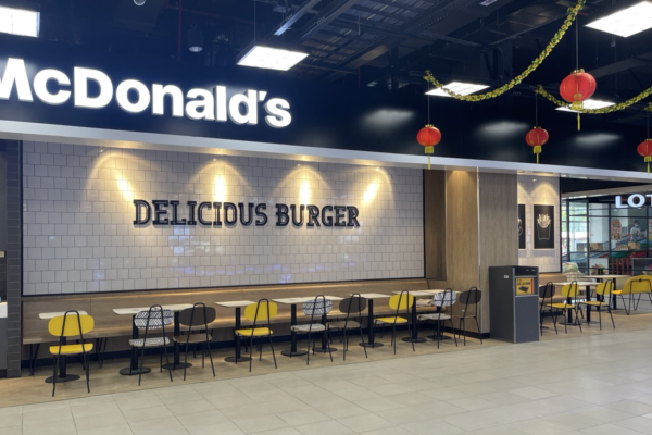 Nhà Hàng McDonald’s Giga Mall